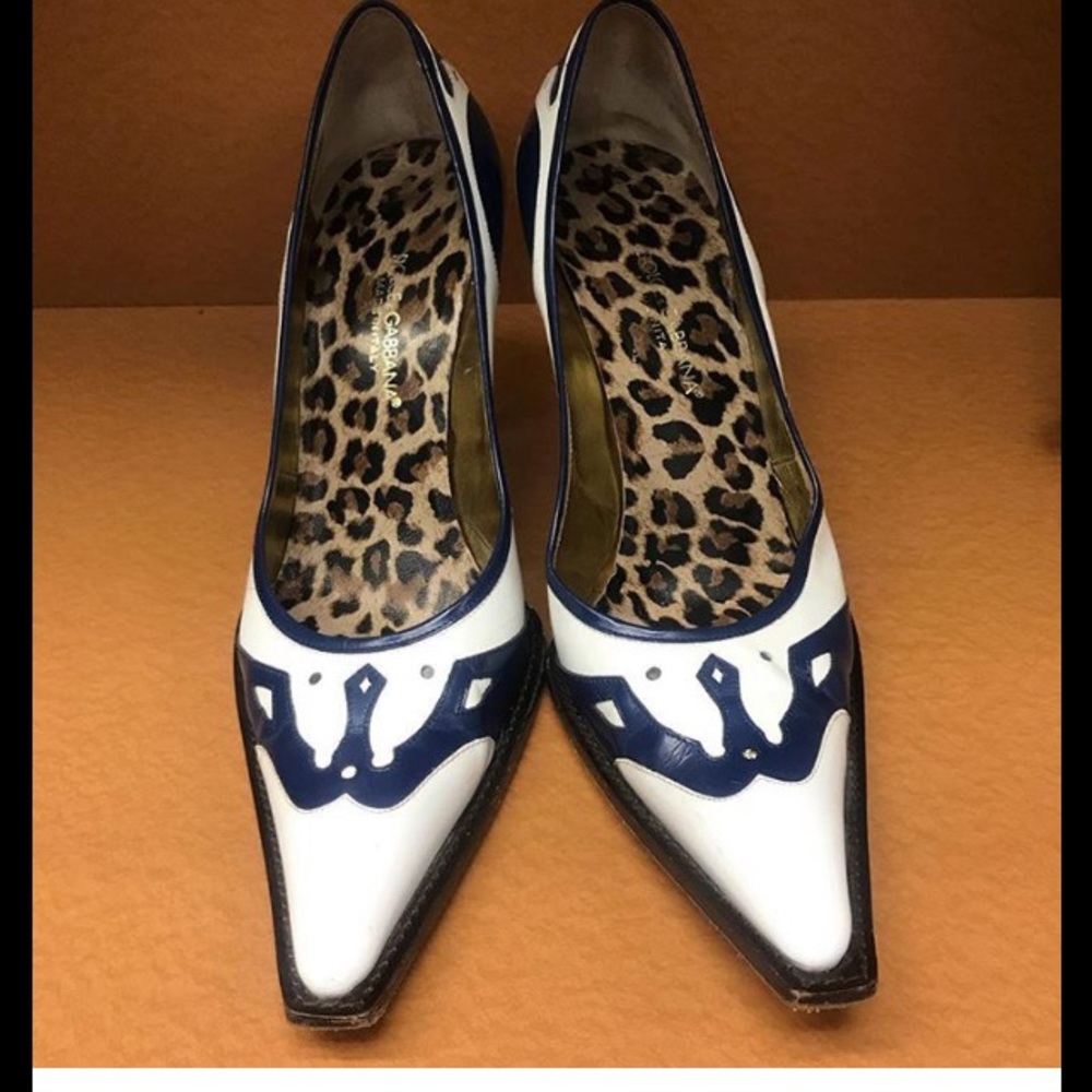 🔥🔥Dolce & Gabbana🔥🔥Sale like new! Narrow